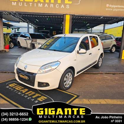 RENAULT SANDERO 1.0 EXPRESSION 16V FLEX 4P MANUAL RENAULT SANDERO 1.0 EXPRESSION 16V FLEX 4P MANUAL